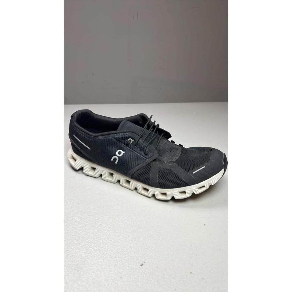 On Cloud 5 Running Shoes Mens Black White Athletic Sneakers Size 12M